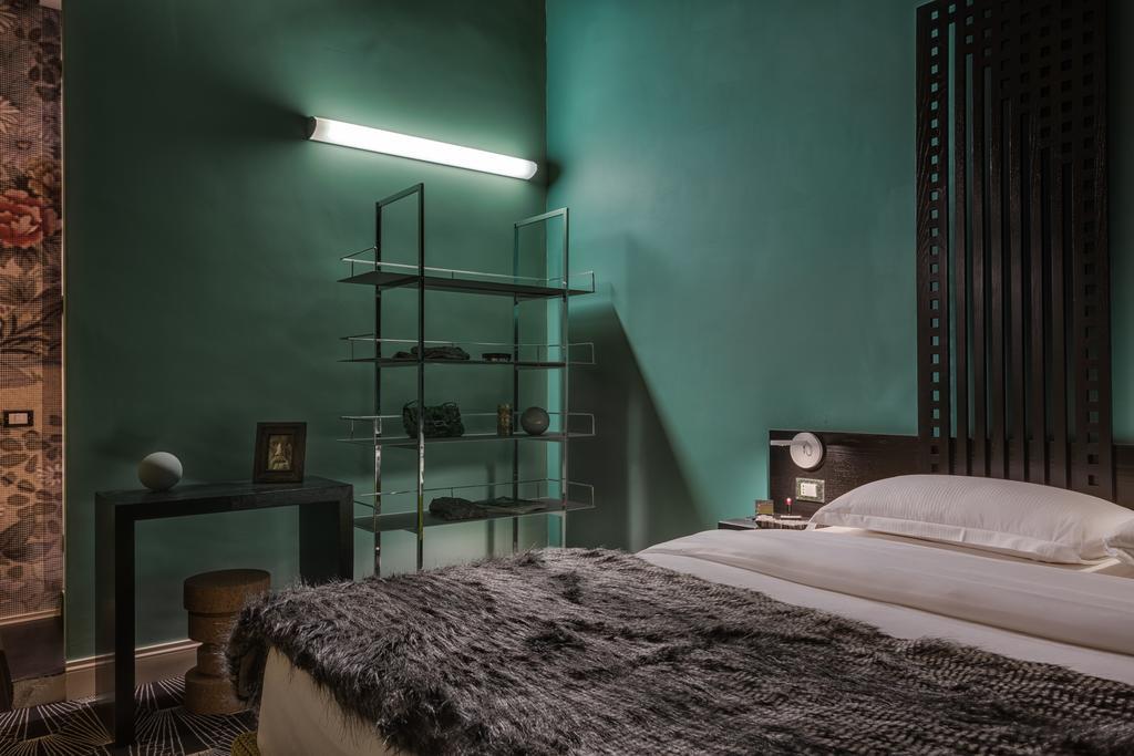 Three In Spanish Steps Bed & Breakfast Roma
