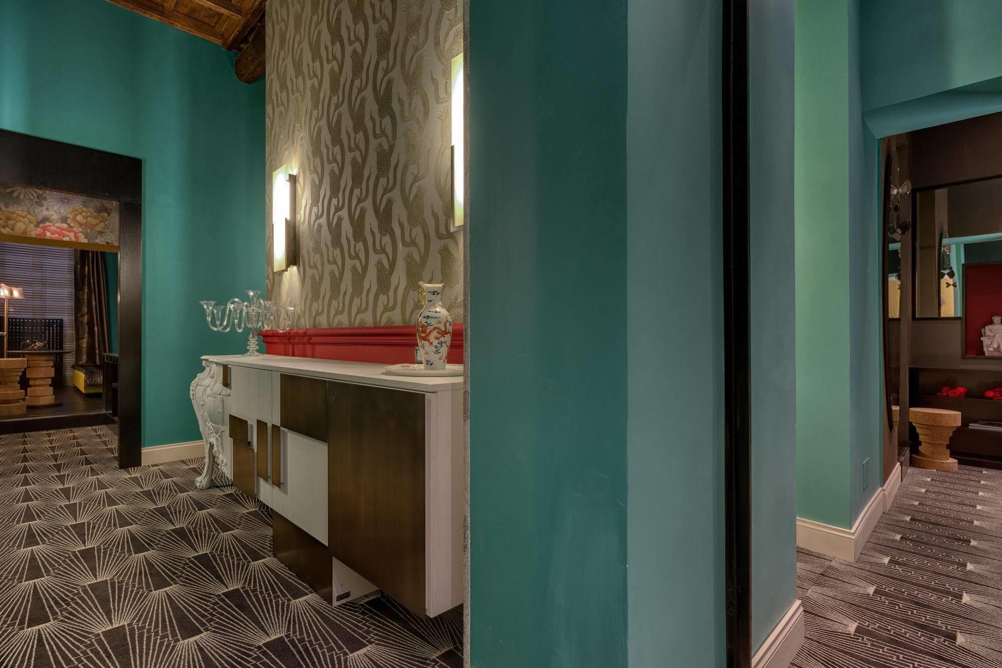 Bed & Breakfast Three In Spanish Steps Roma